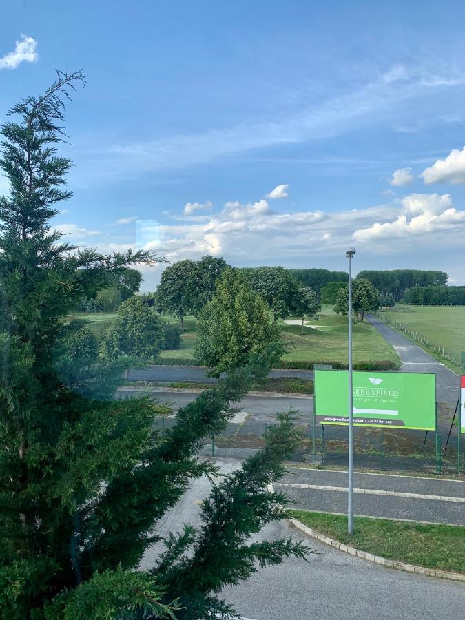 Chance Apartman Buekfuerdo Exterior photo