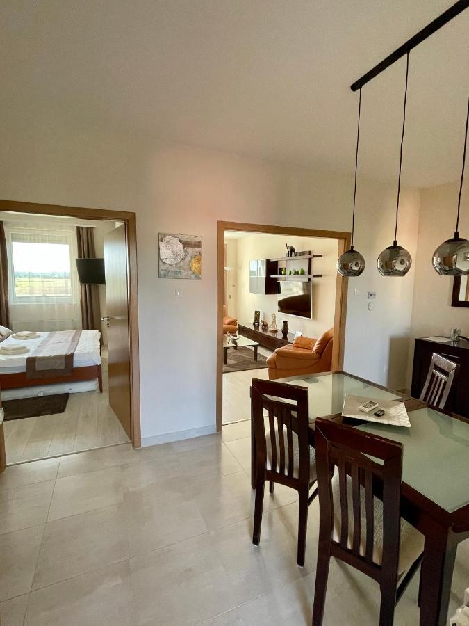Chance Apartman Buekfuerdo Exterior photo