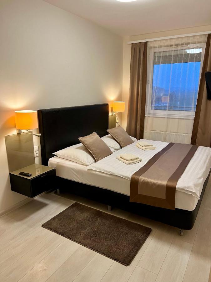 Chance Apartman Buekfuerdo Exterior photo