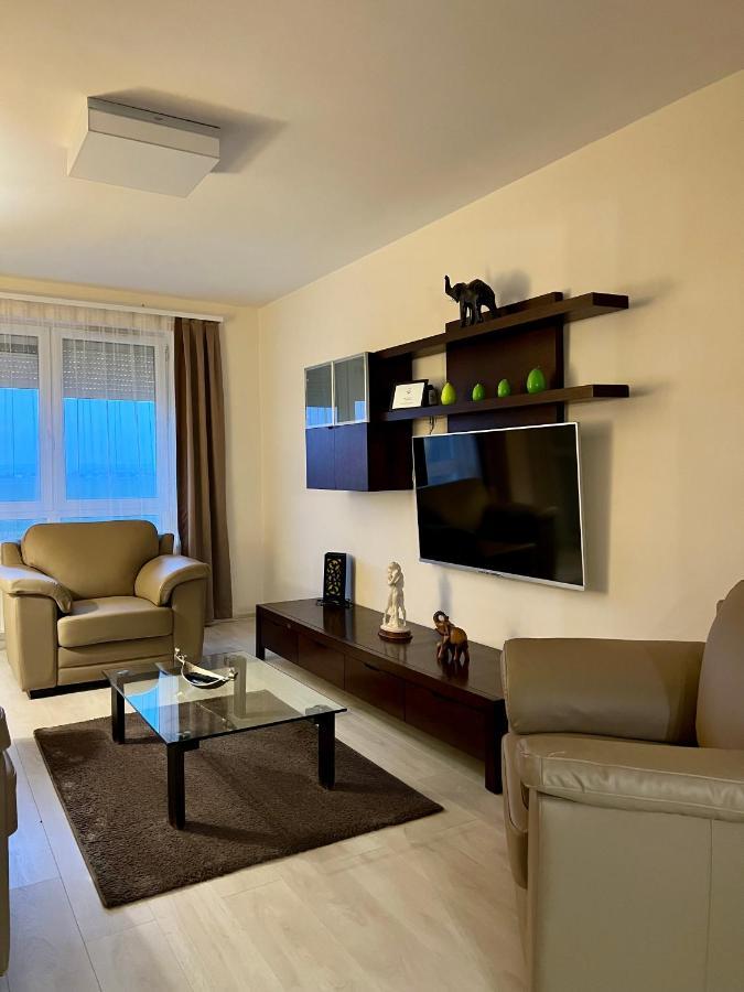 Chance Apartman Buekfuerdo Exterior photo